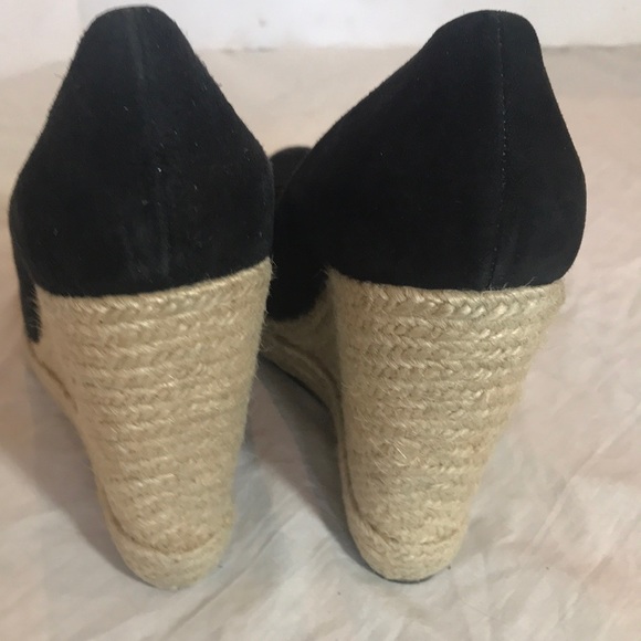 “FERRAGAMO” “Bernie” Black Espadrille Wedges. - Picture 5 of 16